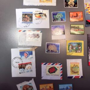 Papua Neuguinea Diverse Briefmarken gestempelt und ungestempelt